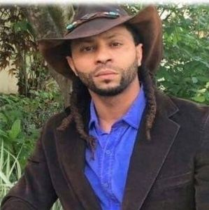 Meet your Posher, Darrian